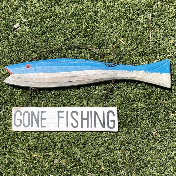 Gone Fishing Sign Hand Carvedand Hand Painted Recycled Wood - Picture 1 of 3